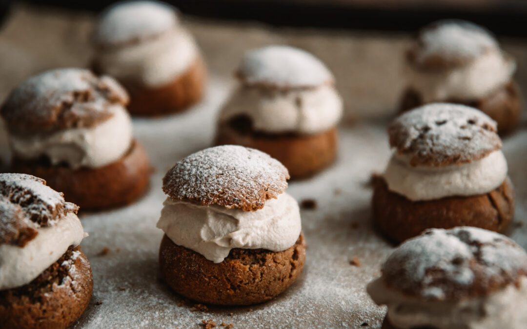 Semlor fria från gluten mjölk och vitt socker